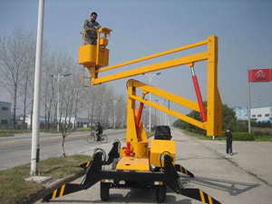 曲臂式升降機 曲臂式升降機