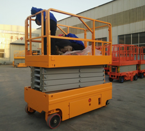 自行走升降機 自行走升降機